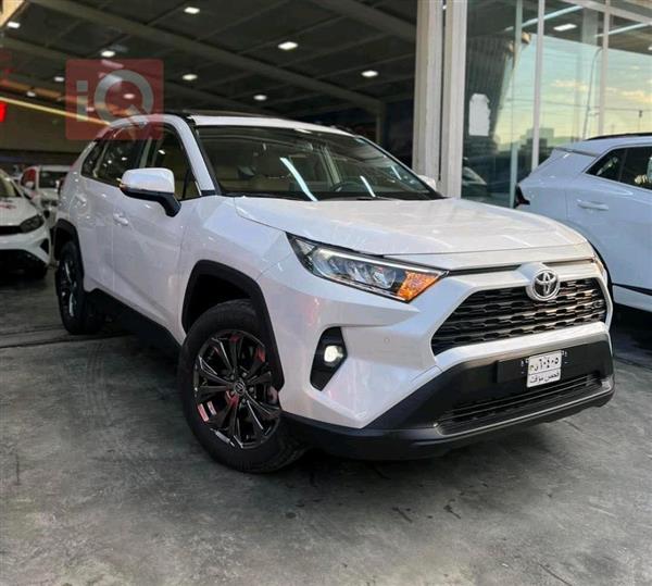 Toyota for sale in Iraq